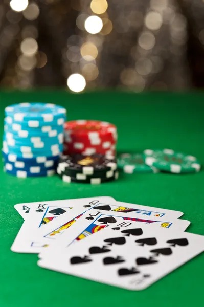 sbotop bola Teen Patti game screen with digital cards